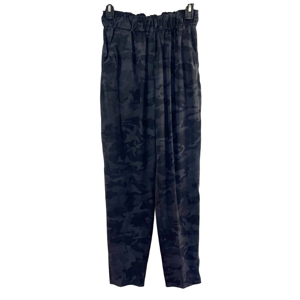 Lululemon‎ Keep Moving High Rise Jogger Pants in Black Gray Camo - Size 4